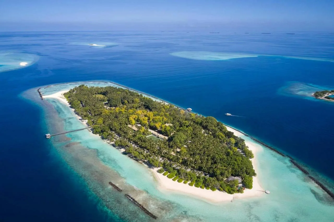 Остров Royal Island и лагуна с высоты