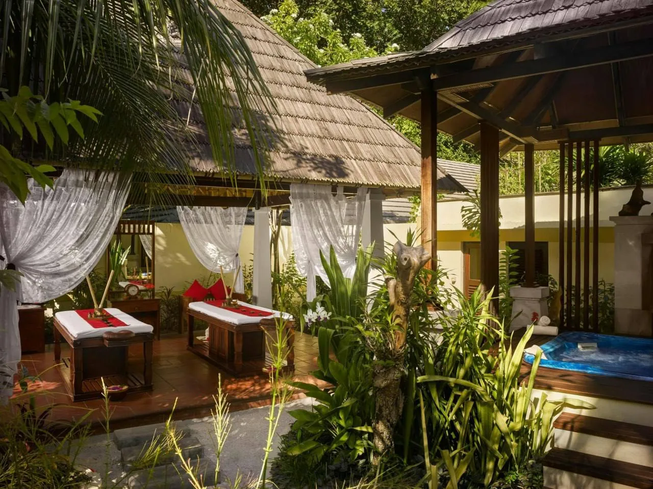Тропический SPA на острове